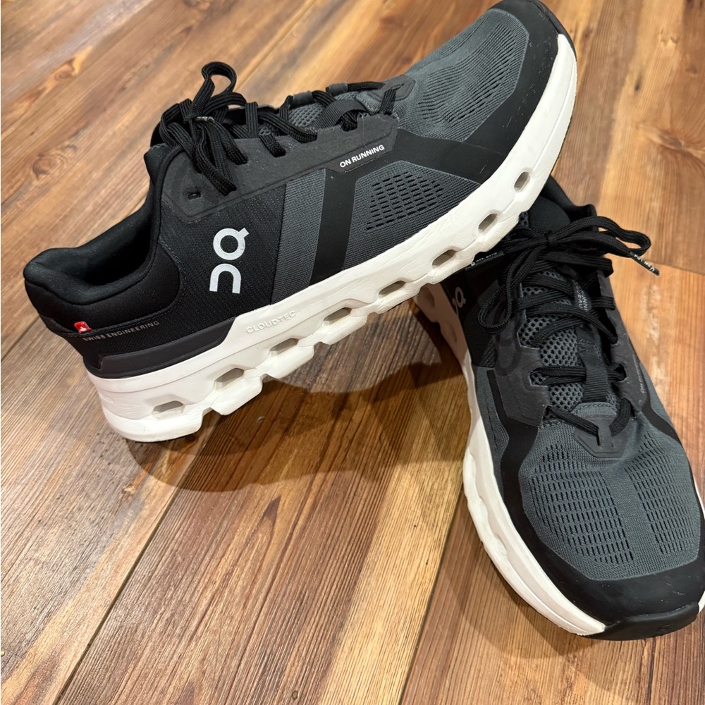 On Running Men's Black and White Cloudswift 2 Athletic Shoes